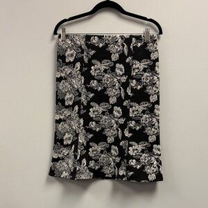 Joe Benbasset Black and White Floral Mini Skirt